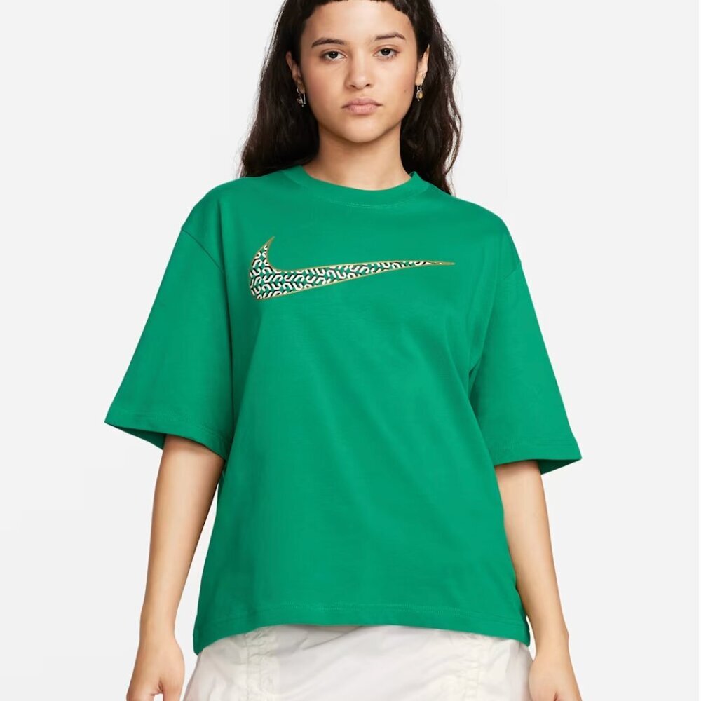 Nike Boxy t-shirt Green heavyweight cotton size M